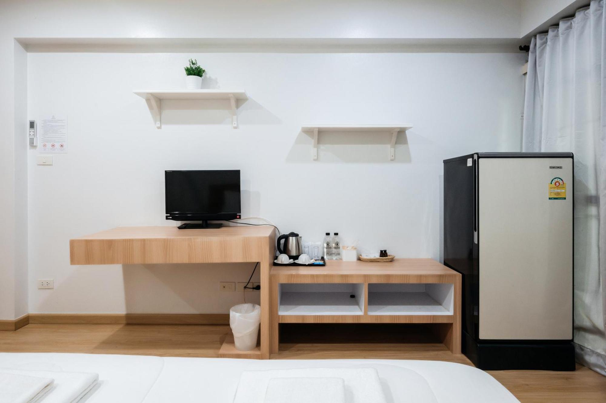 Creston Grand Hotel Suphanburi Extérieur photo